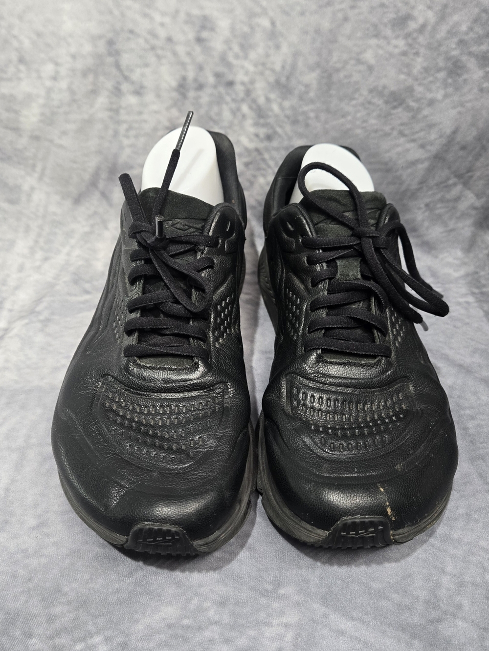 Altra Torin 5 Leather sneakers.